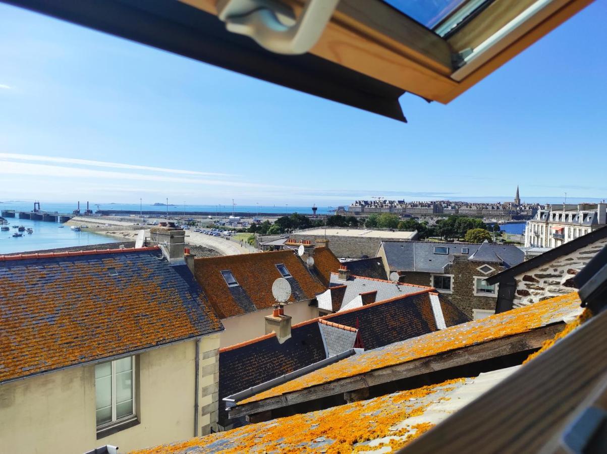 Appartement Saint Malo Vue Sur Mer Et Sur Intra Muros, Ferry, Plage Et Commerces A 50 M Buitenkant foto